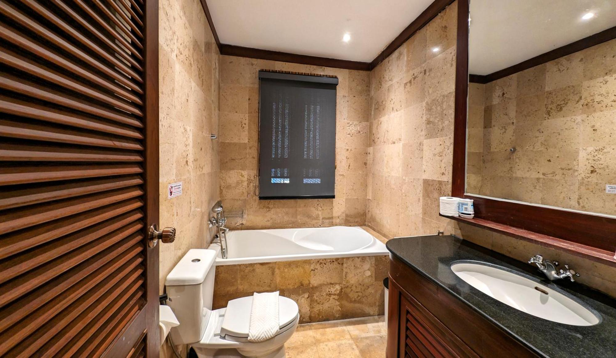 Nakawanna Villa Phuket Kültér fotó
